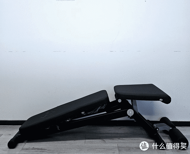 健身房女生运动器材_健身房器材设备使用方法女生_女性健身房器械